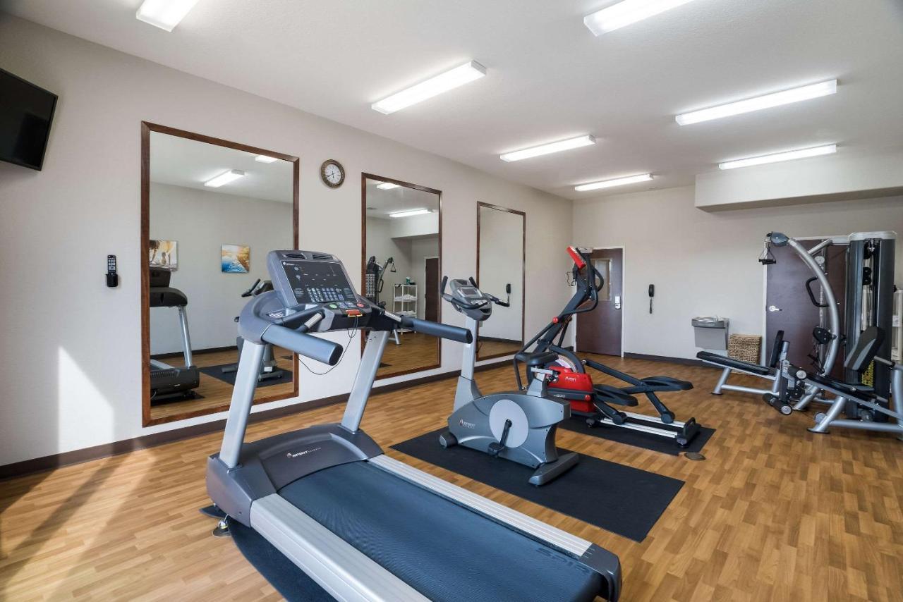 Comfort Inn & Suites Victoria North Экстерьер фото